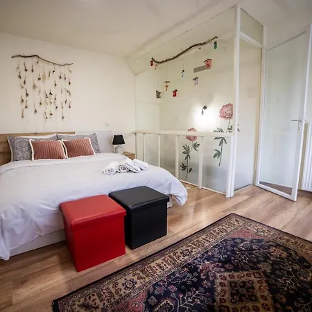 Apartment Maison D' Alice 1 *