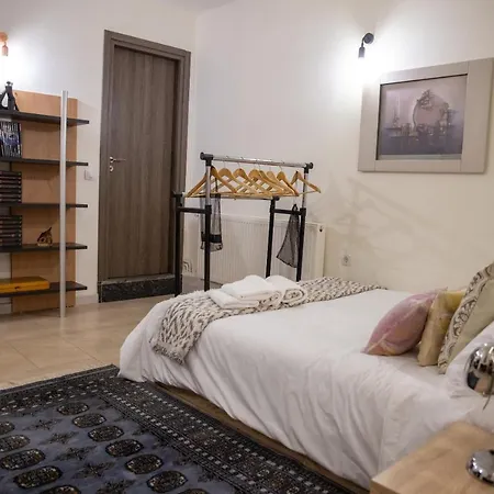 Apartment Maison D' Alice 1 *