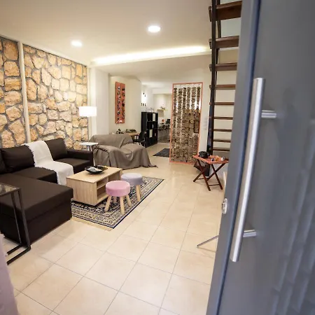 Maison D' Alice 1 * Tríkala