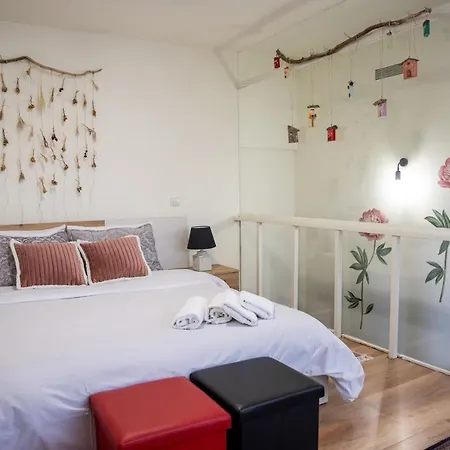 Maison D' Alice 1 *